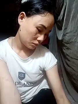 Snapshot of Ruaiuoi chatting on April 20, 2026, 1:03 pm Ruaiuoi online show from April 20, 2026, 1:03 pm