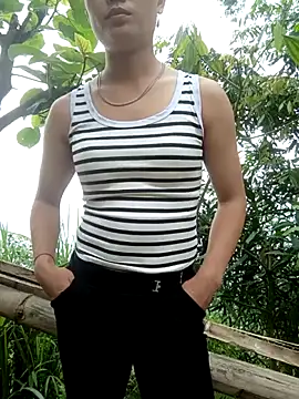 Snapshot of Ruaiuoi chatting on April 28, 2026, 2:10 am Ruaiuoi online show from April 28, 2026, 2:10 am
