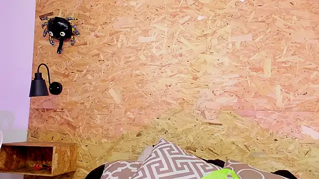 santiblack7 online show from November 6, 2025, 7:18 pm