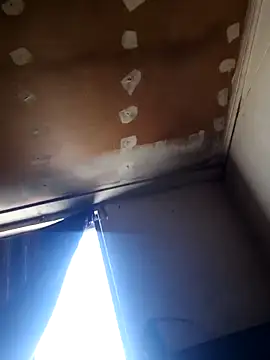 lucho2328 online show from November 19, 2025, 5:02 pm