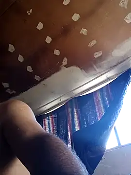 lucho2328 online show from November 13, 2025, 9:51 pm