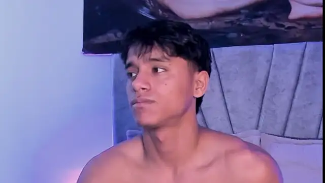 Snapshot of ZYZZ1312 chatting on November 7, 2025, 8:13 pm ZYZZ1312 online show from November 7, 2025, 8:13 pm