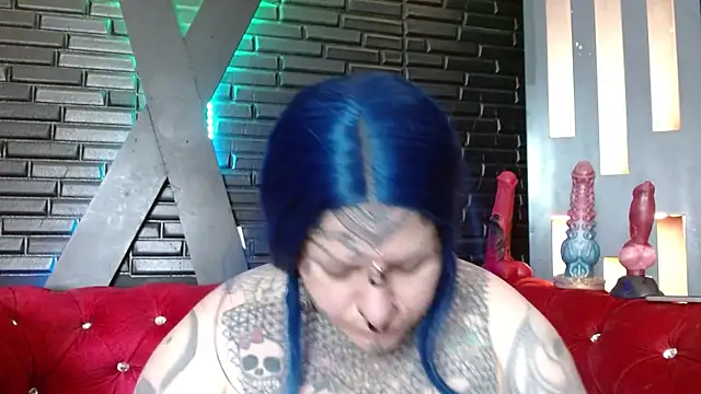 Snapshot of Venus_Rock chatting on July 1, 2026, 2:06 pm Venus Rock online show from July 1, 2026, 2:06 pm