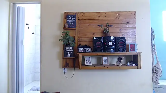 Snapshot of ayanahot_ chatting on October 29, 2025, 12:15 pm ayanahot online show from October 29, 2025, 12:15 pm