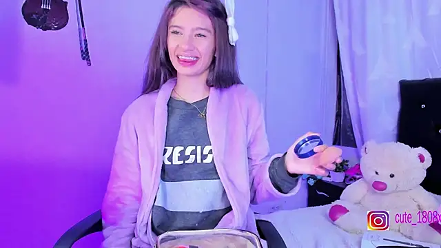 Sofiia cute  online show from October 20, 2025, 12:38 pm