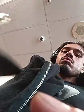 mrredcorn online show from October 11, 2025, 5:47 pm