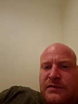 Snapshot of svenni2525 chatting on October 25, 2025, 1:16 am svenni2525 online show from October 25, 2025, 1:16 am