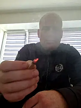 Snapshot of svenni2525 chatting on September 29, 2025, 11:16 am svenni2525 online show from September 29, 2025, 11:16 am