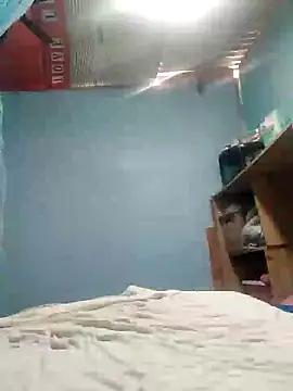 Sweet-Beerry online show from April 21, 2026, 2:03 am