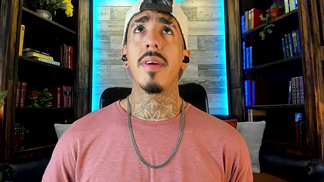 Donovan Desmond online show from October 21, 2025, 8:52 pm