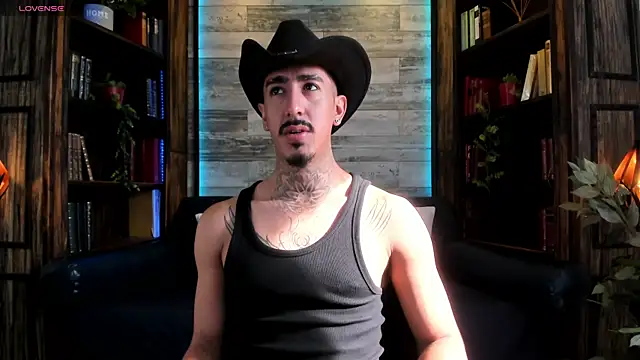 Snapshot of Donovan_Desmond chatting on May 15, 2026, 8:40 pm Donovan Desmond online show from May 15, 2026, 8:40 pm