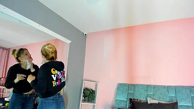 Camila Russoo online show from January 31, 2026, 7:12 pm