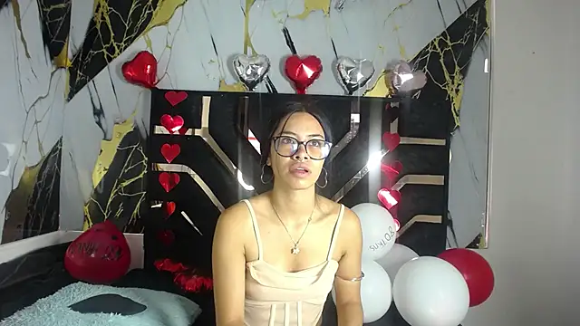 Miahotcs1 online show from February 14, 2026, 12:27 pm