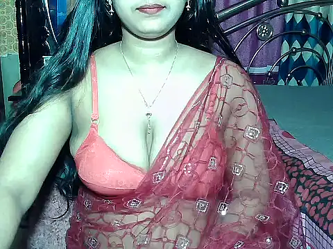 Snapshot of Hot-Hot chatting on February 8, 2026, 4:05 pm Hot-Hot online show from February 8, 2026, 4:05 pm