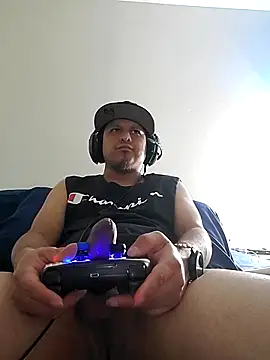 Snapshot of Caramelcumm0093 chatting on December 18, 2025, 2:16 am Caramelcumm0093 online show from December 18, 2025, 2:16 am