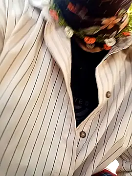 Snapshot of ezgi2545 chatting on October 26, 2025, 8:59 am ezgi2545 online show from October 26, 2025, 8:59 am