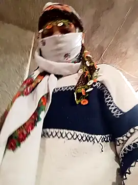 Snapshot of ezgi2545 chatting on October 20, 2025, 5:53 am ezgi2545 online show from October 20, 2025, 5:53 am