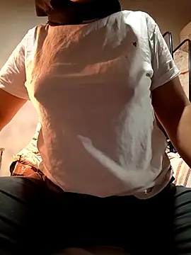 Snapshot of ezgi2545 chatting on November 15, 2025, 5:06 pm ezgi2545 online show from November 15, 2025, 5:06 pm