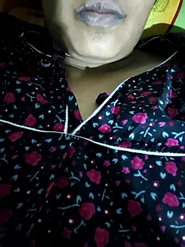 srav43 online show from November 12, 2025, 4:33 pm