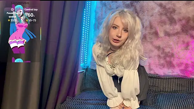 snowy lisa online show from March 15, 2026, 4:03 pm