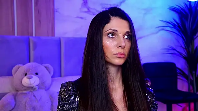 EllyLynn online show from October 25, 2025, 6:30 pm