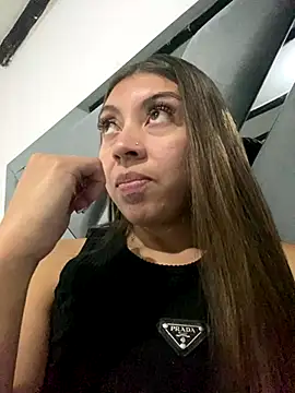 Sara-cooper2 online show from January 5, 2026, 11:52 pm