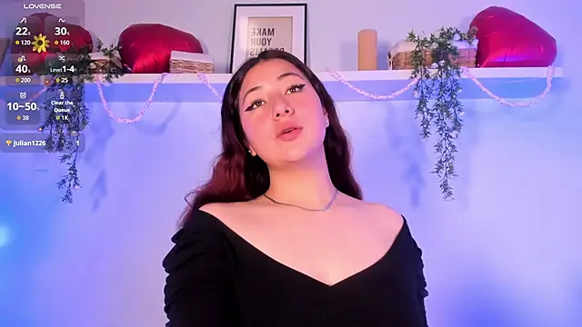 Nicolle Evanss  online show from February 25, 2026, 4:45 am