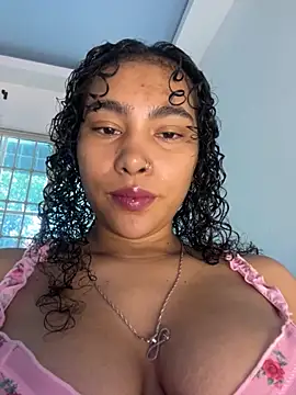 Snapshot of SophieD chatting on April 10, 2026, 12:34 pm SophieD online show from April 10, 2026, 12:34 pm