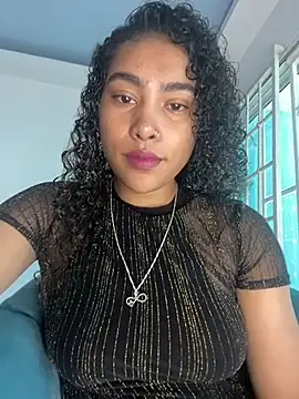 Snapshot of SophieD chatting on November 19, 2025, 2:17 pm SophieD online show from November 19, 2025, 2:17 pm