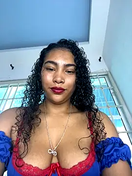 Snapshot of SophieD chatting on November 1, 2025, 2:00 pm SophieD online show from November 1, 2025, 2:00 pm