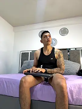 Snapshot of blackbullger_ chatting on October 17, 2025, 11:23 am blackbullger online show from October 17, 2025, 11:23 am