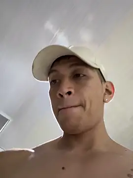 Snapshot of blackbullger_ chatting on October 14, 2025, 5:41 am blackbullger online show from October 14, 2025, 5:41 am