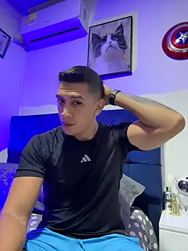 Snapshot of blackbullger_ chatting on November 20, 2025, 11:00 am blackbullger online show from November 20, 2025, 11:00 am