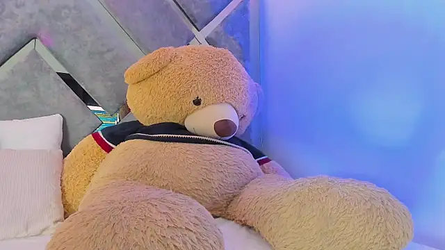 Sweet Salome1 online show from November 13, 2025, 12:31 pm