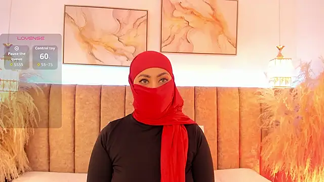 Snapshot of azza__ chatting on October 20, 2025, 12:17 pm azza online show from October 20, 2025, 12:17 pm