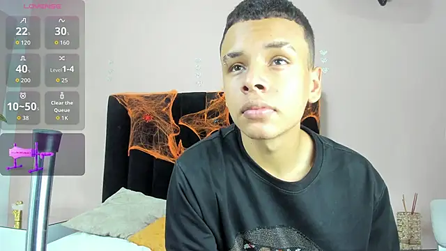 Xavier fox  online show from October 3, 2025, 4:14 am