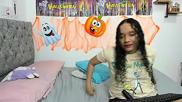 Snapshot of nay_and_aleja1 chatting on October 30, 2025, 2:32 am nay and aleja1 online show from October 30, 2025, 2:32 am