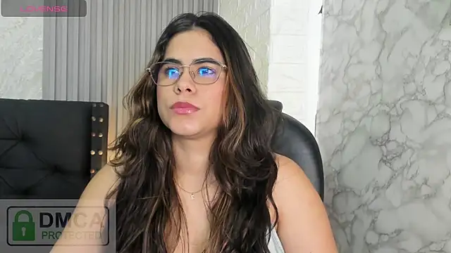 Snapshot of alicy__torres chatting on June 19, 2026, 12:22 pm alicy torres online show from June 19, 2026, 12:22 pm