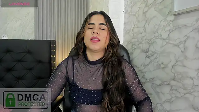 Snapshot of alicy__torres chatting on June 13, 2026, 12:25 pm alicy torres online show from June 13, 2026, 12:25 pm