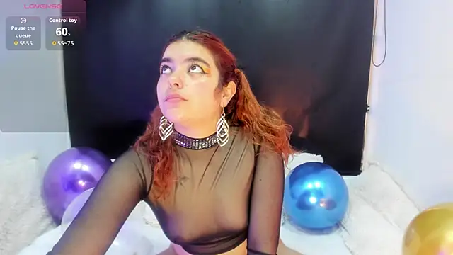 Lila Cox online show from September 26, 2025, 11:39 am