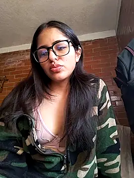 Goddesscut333 online show from December 20, 2025, 6:11 pm