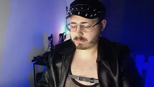 FabianKinky online show from October 8, 2025, 3:24 pm