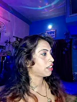 Snapshot of Love_Beauty01 chatting on August 7, 2026, 6:47 pm Love Beauty01 online show from August 7, 2026, 6:47 pm