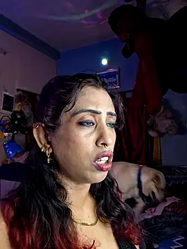 Snapshot of Love_Beauty01 chatting on June 20, 2026, 6:13 pm Love Beauty01 online show from June 20, 2026, 6:13 pm