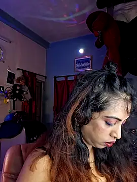 Snapshot of Love_Beauty01 chatting on June 13, 2026, 6:17 pm Love Beauty01 online show from June 13, 2026, 6:17 pm