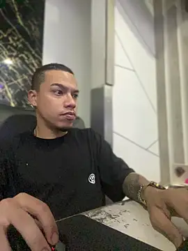 AlphaMasterXxx online show from October 29, 2025, 9:19 am