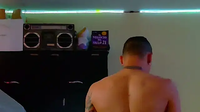 AlphaMasterXxx online show from October 7, 2025, 2:07 pm