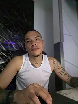 AlphaMasterXxx online show from September 26, 2025, 10:27 pm