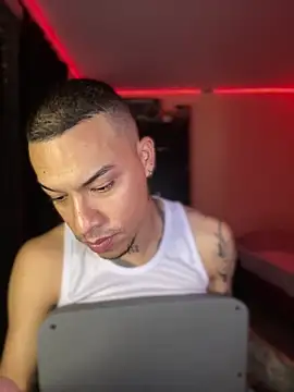 AlphaMasterXxx online show from October 14, 2025, 1:50 am