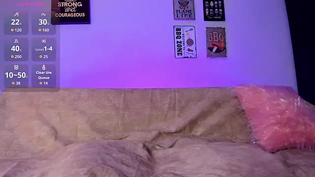 Snapshot of elizabethboltXXX chatting on February 19, 2026, 7:44 pm elizabethboltXXX online show from February 19, 2026, 7:44 pm